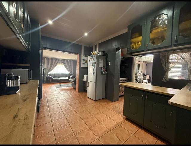 3 BEDROOM HOUSE FOR SALE IN VANDERBIJLPARK CW 6
